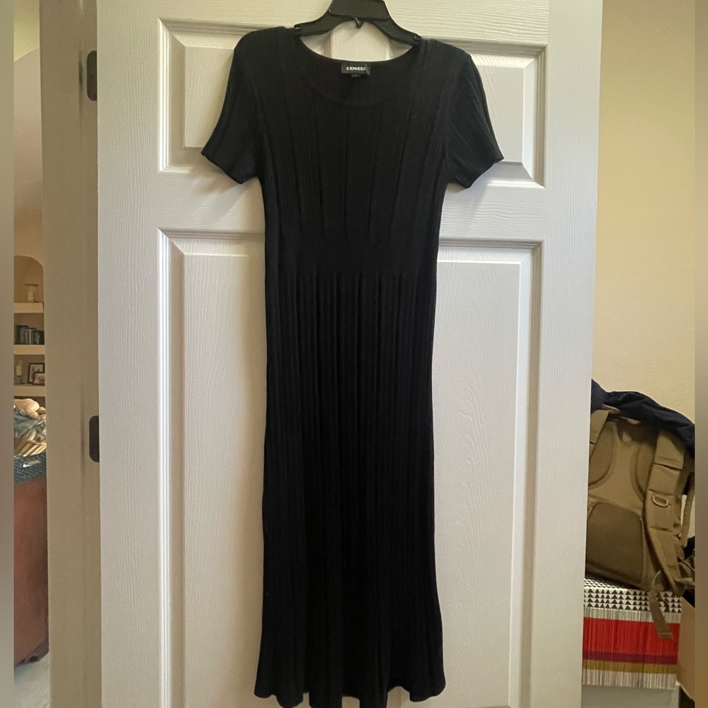 Express Black Ribbed Dress Crew Neck - Picture 1 of 3